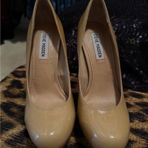 Steve Madden Women's Nude Heels